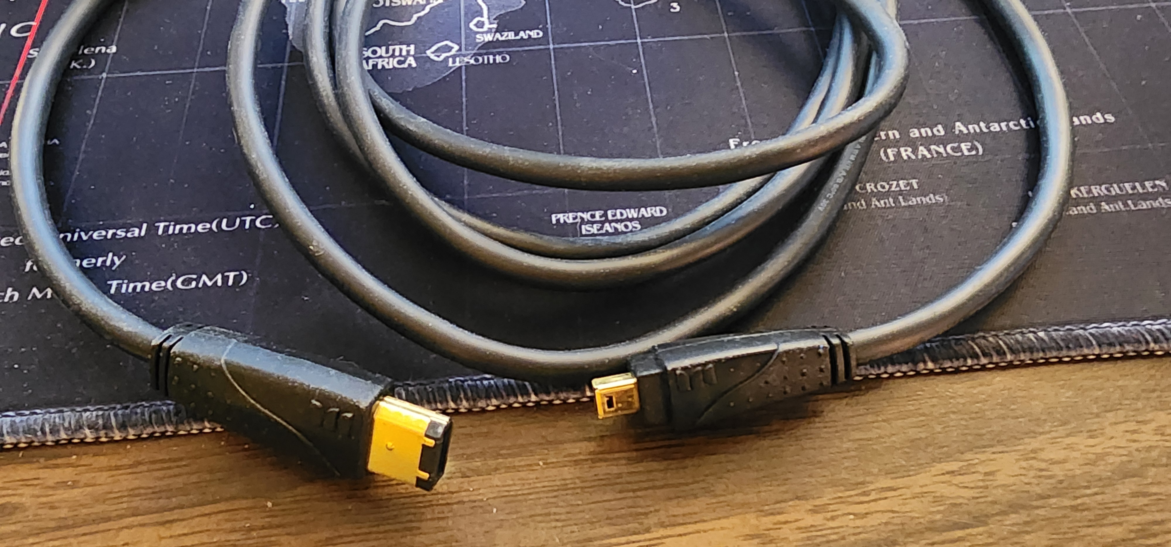 FireWire 6-Pin to 4-Pin Cable